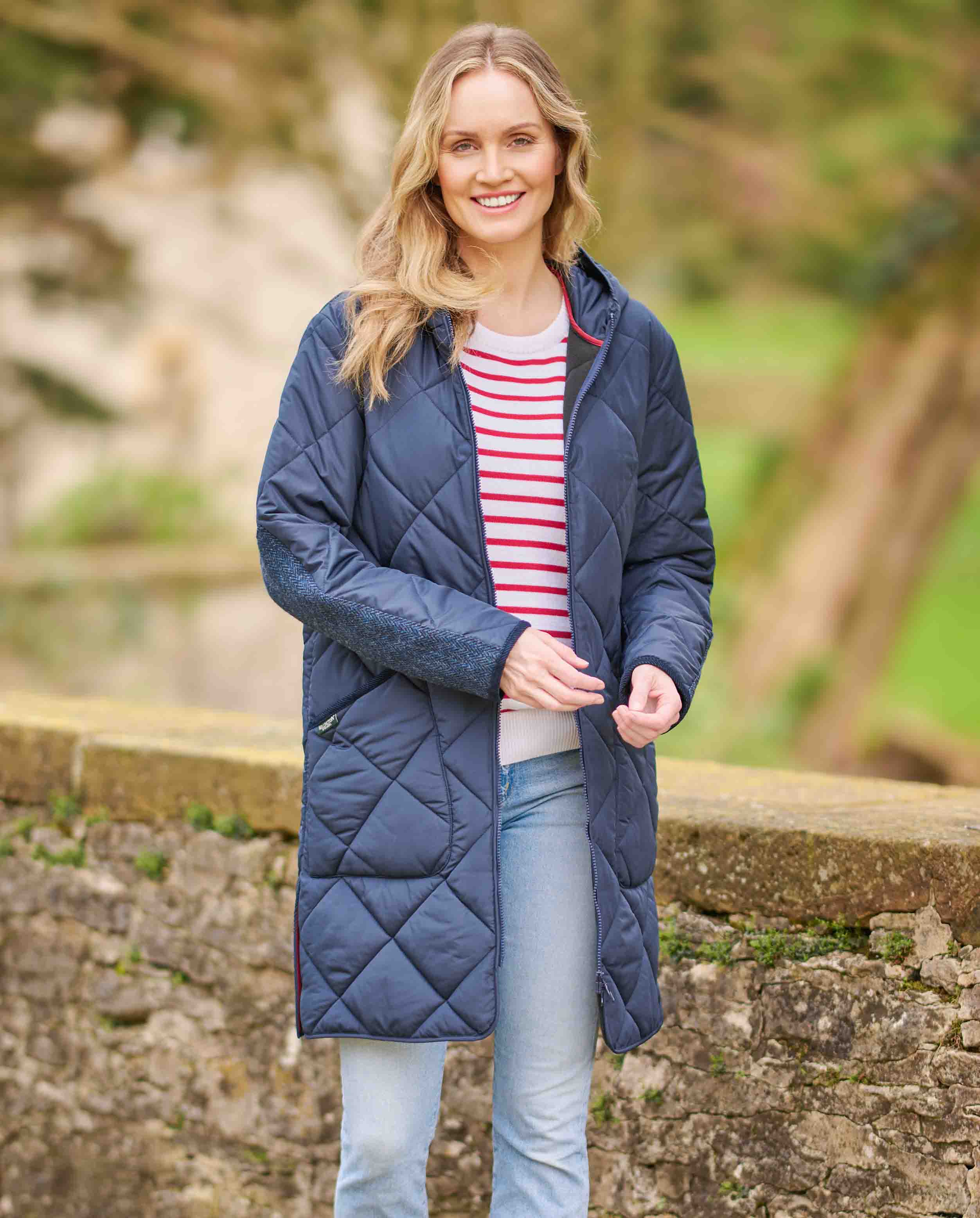 Women's quilted coat ''Perth Polar'' with polar fleece and Harris Tweed applications in navy
