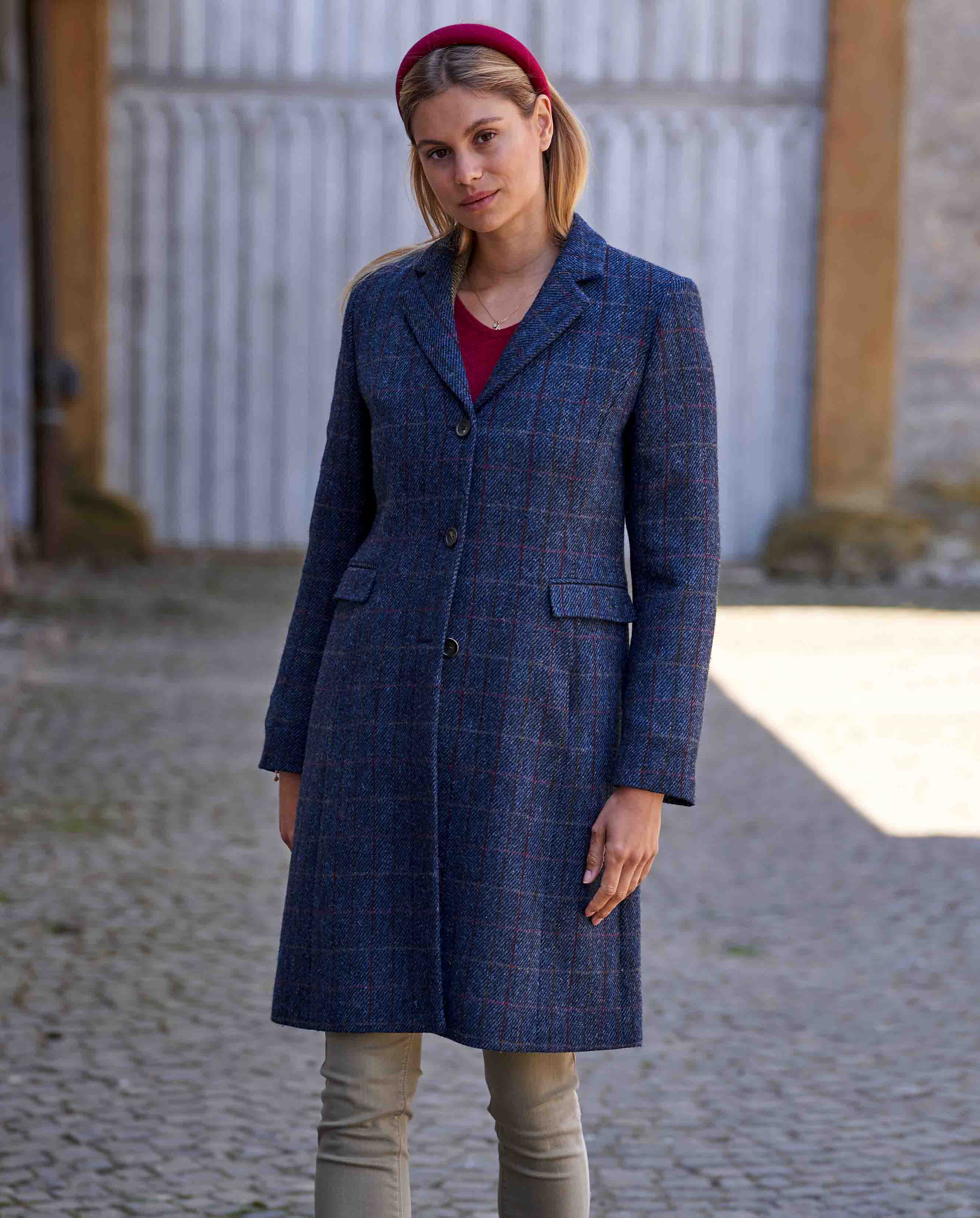 Harris Tweed Damenmantel '' Emilia'' in Scottish Blue