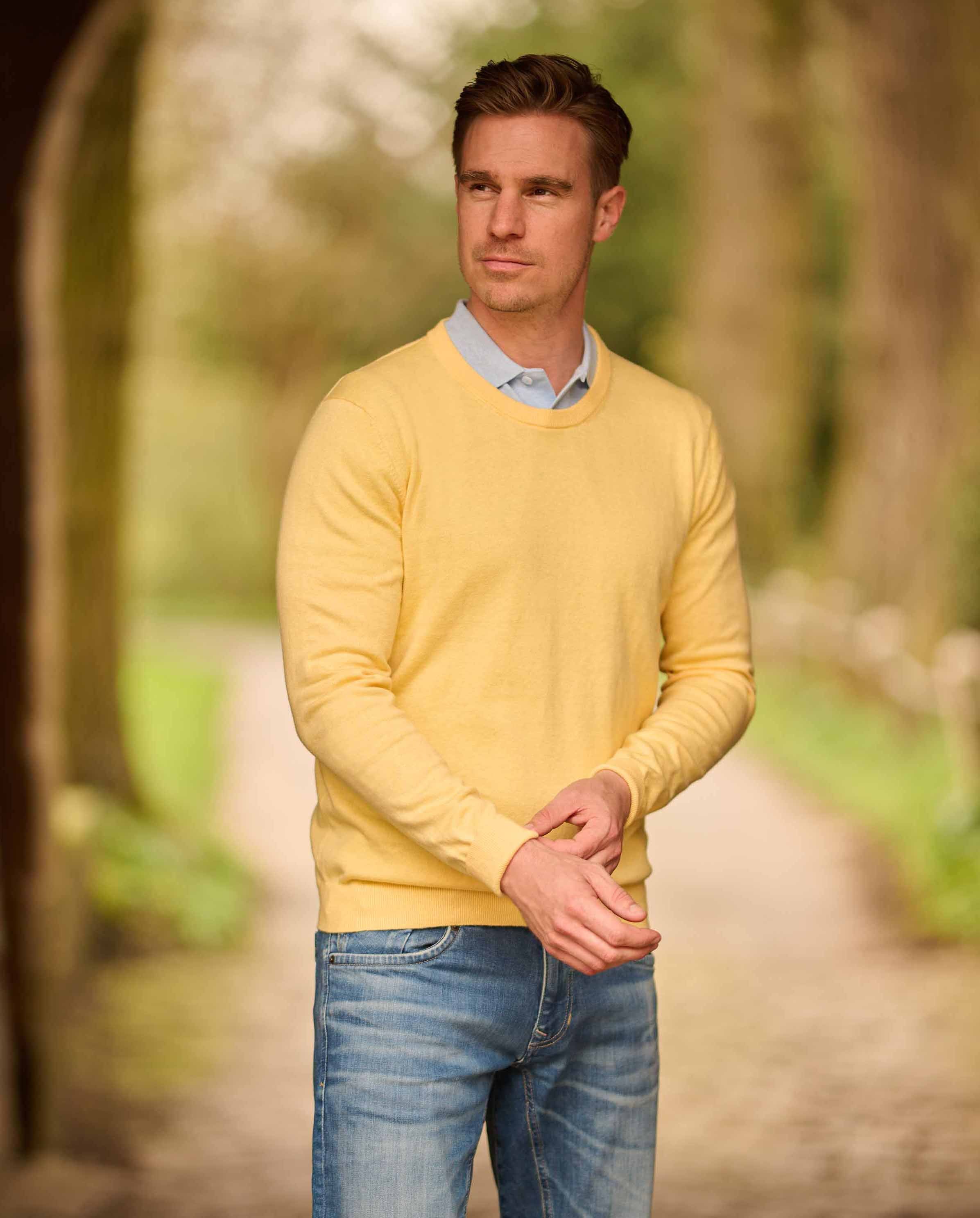 Men's round neck sweater ''Till'' in sun