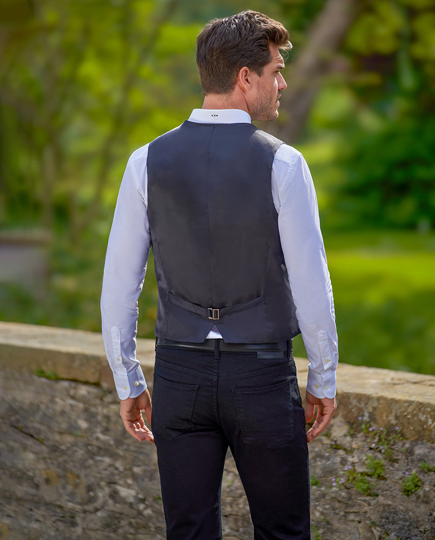 Harris Tweed waistcoat ''Tailor'' in black herringbone