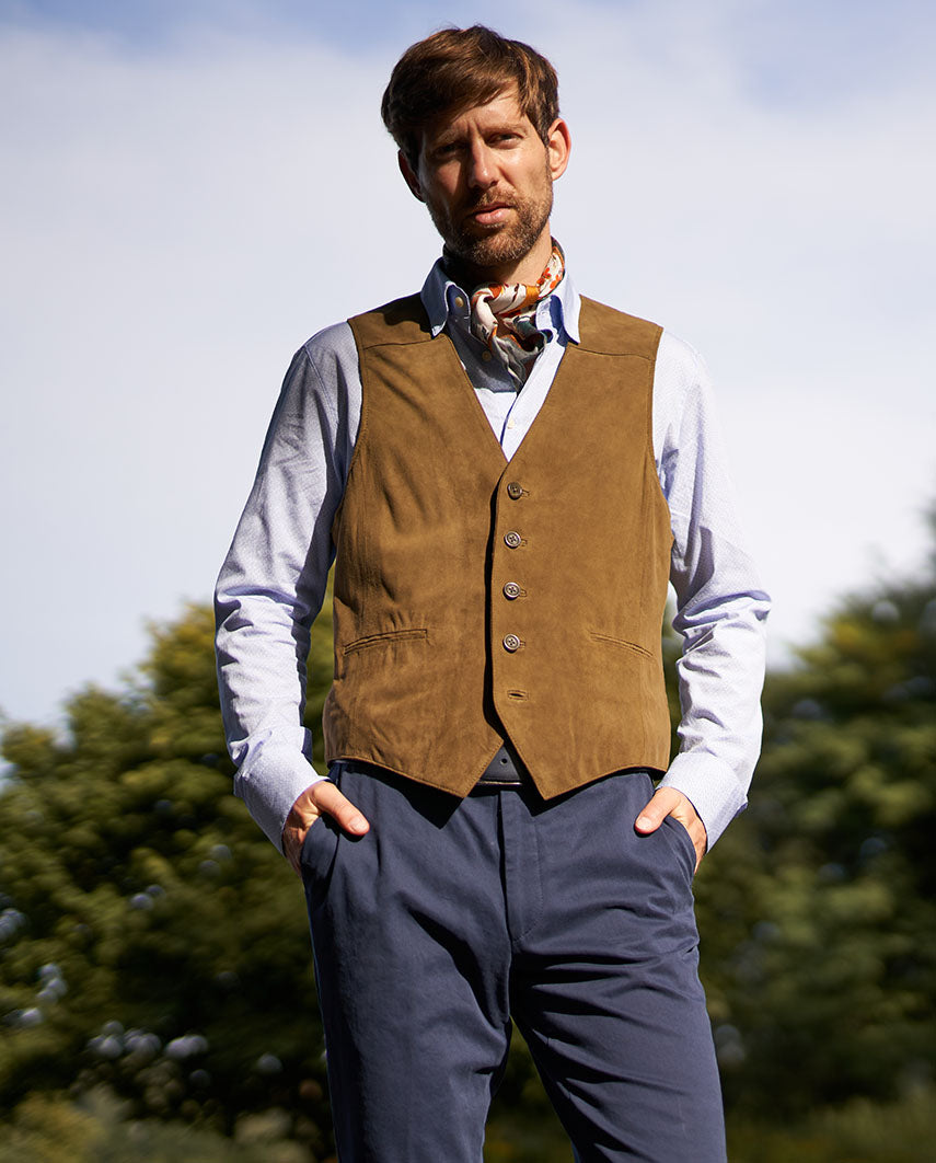 Herren Lederweste "Tailor" aus super softem Ziegenvelours in oliv