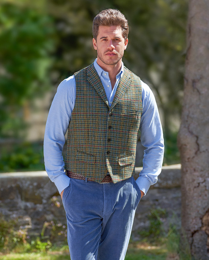 Harris Tweed Weste "Wales" in green Castle