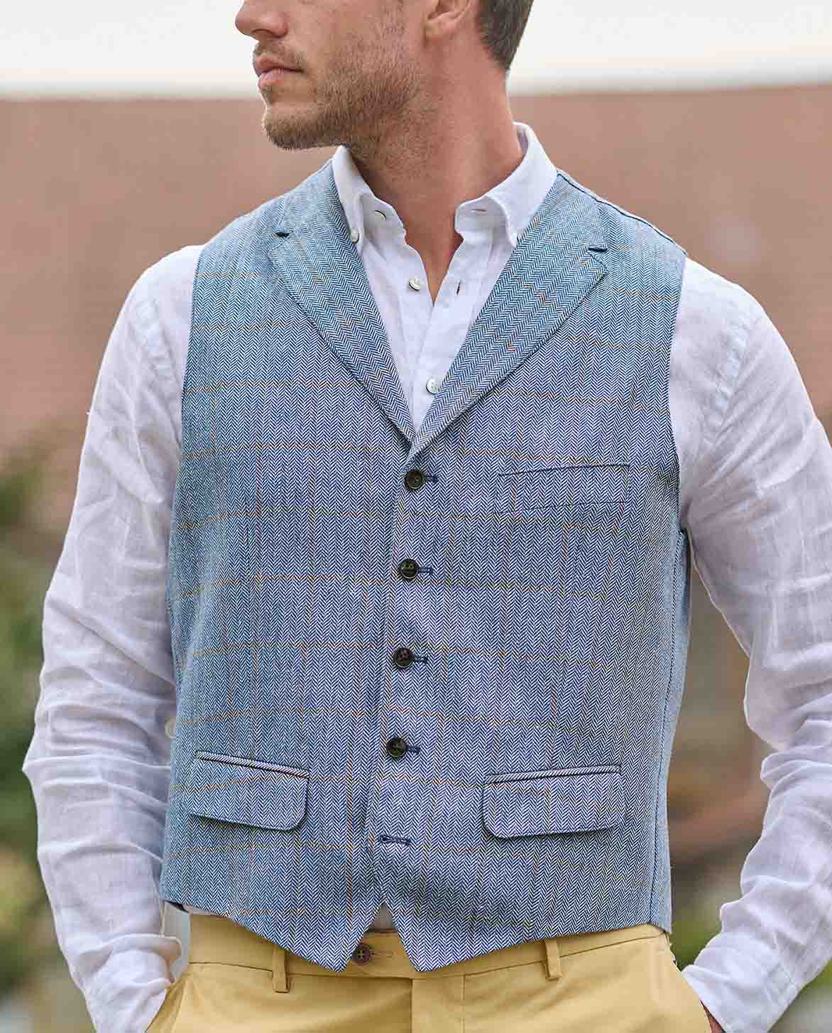 Sommerweste ''Wales'' aus reiner Seide in light blue check