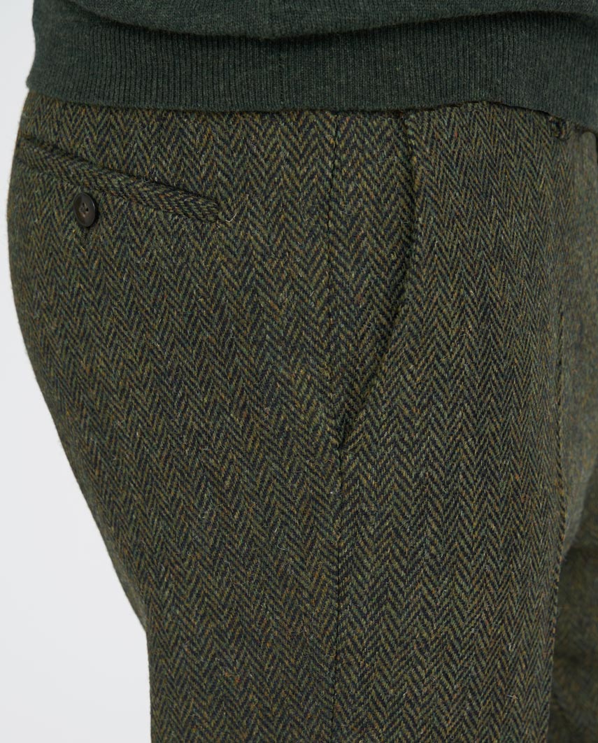 Harris Tweed Hose ''Mr. Miller " in green Island Herringbone