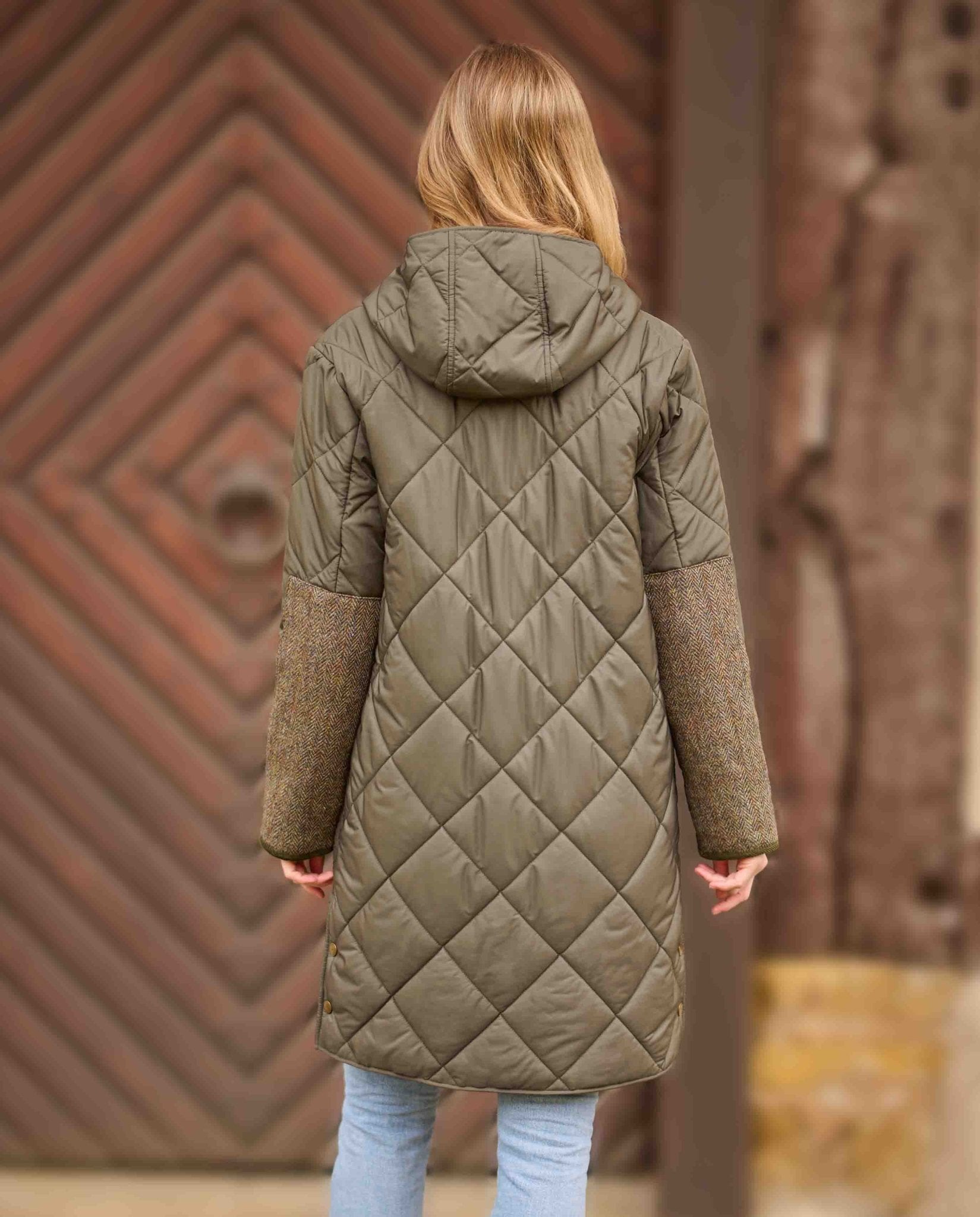 Damen Steppmantel ''Perth Polar'' mit Polar Fleece & Tweed Applikationen in oliv - Wellington of Bilmore