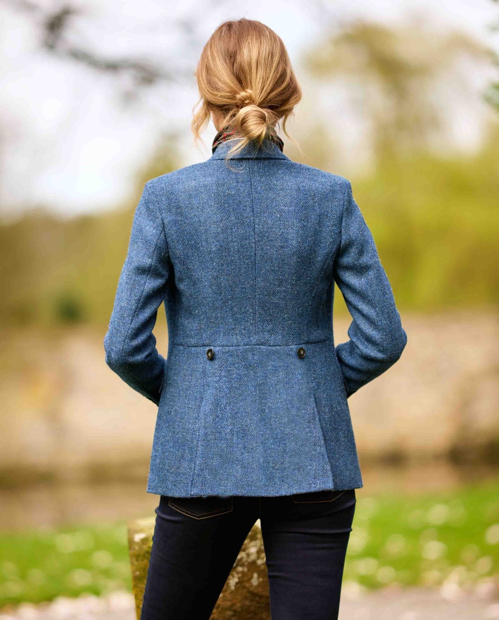 Harris Tweed Blazer ''Carola'' in blue Shadow - Wellington of Bilmore