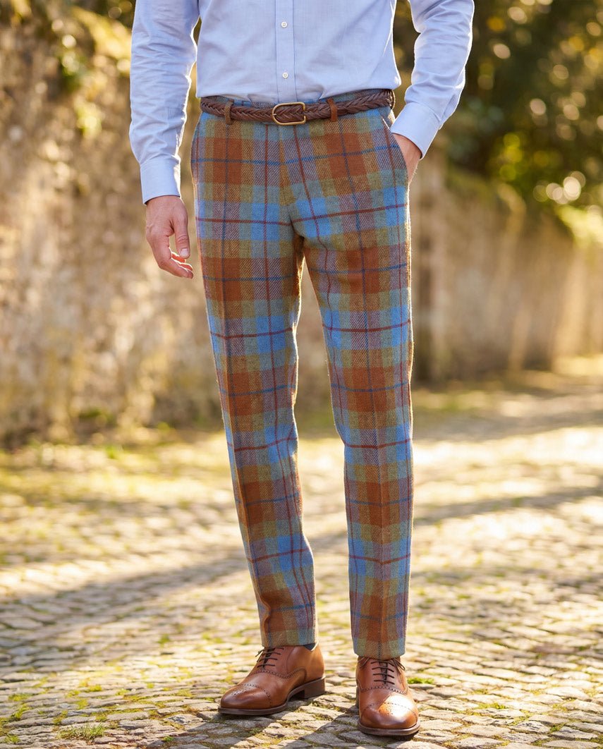 Harris Tweed Hose ''Mr. Miller " in Gold Tartan - Wellington of Bilmore