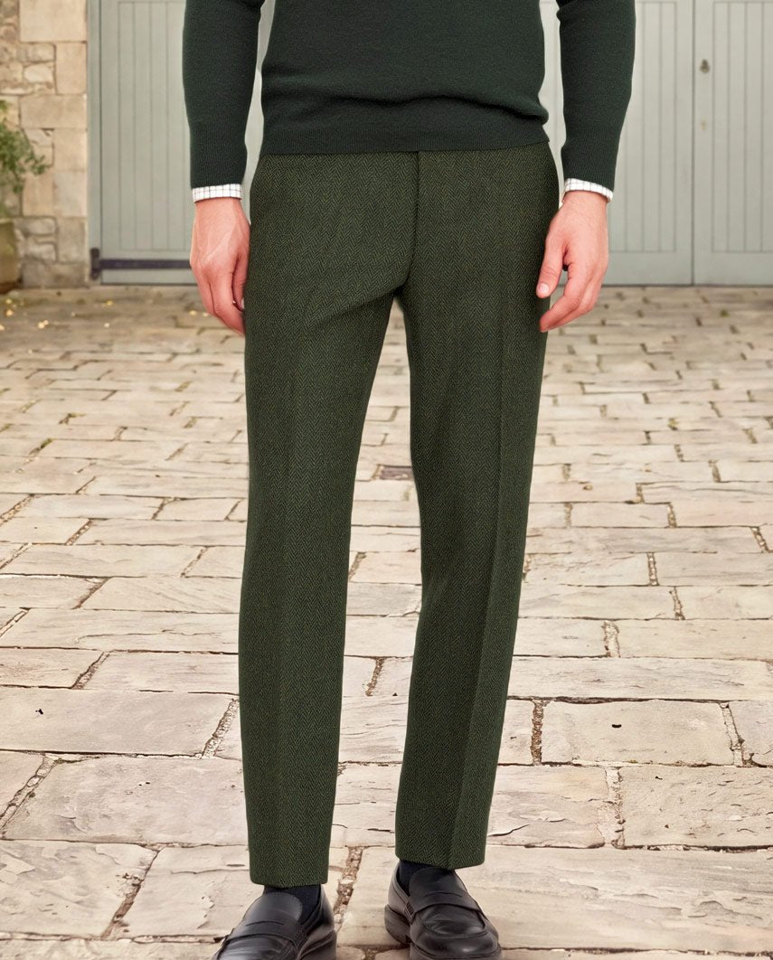 Harris Tweed Hose ''Mr. Miller " in green Island Herringbone - Wellington of Bilmore