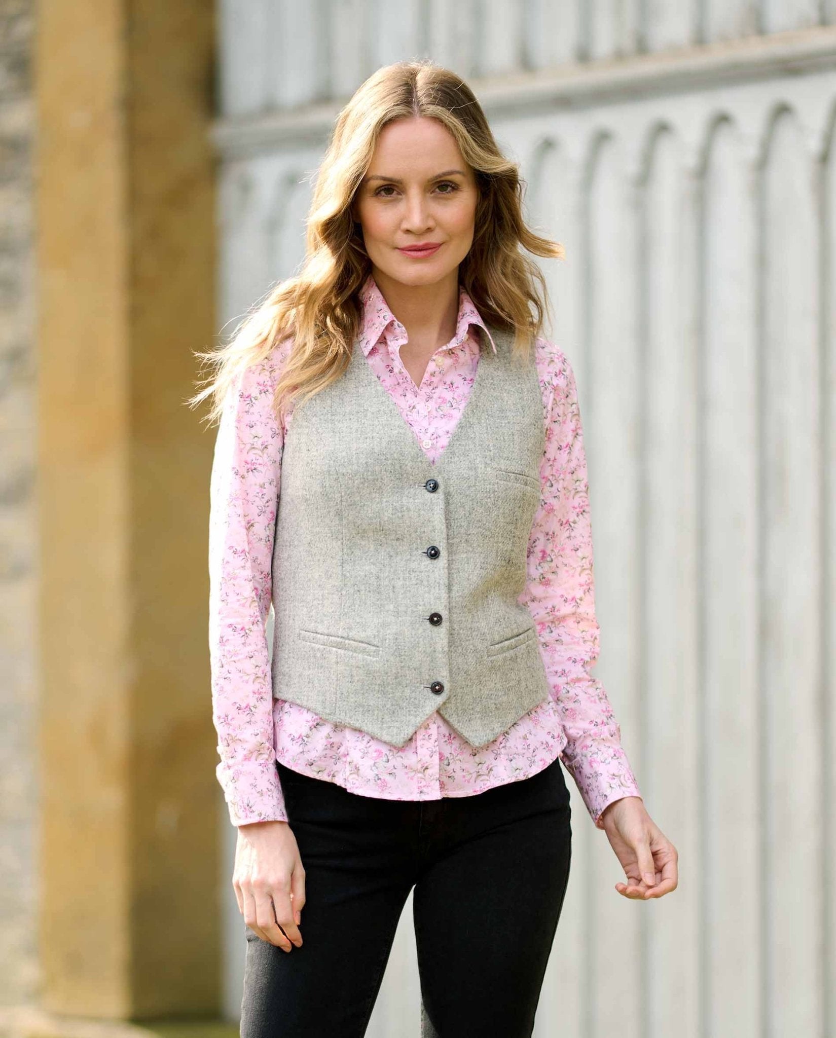 Harris Tweed Weste ''Lea'' in light grey - Wellington of Bilmore