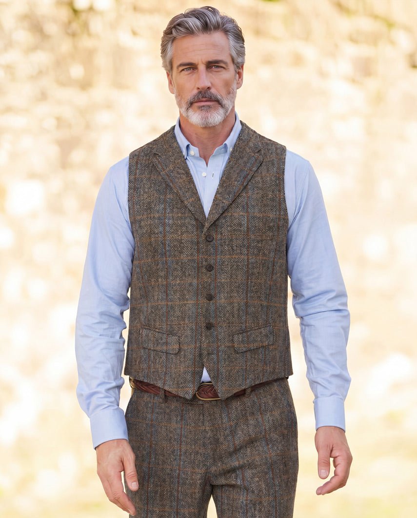 Harris Tweed Weste "Wales" in green blue Herringbone - Wellington of Bilmore