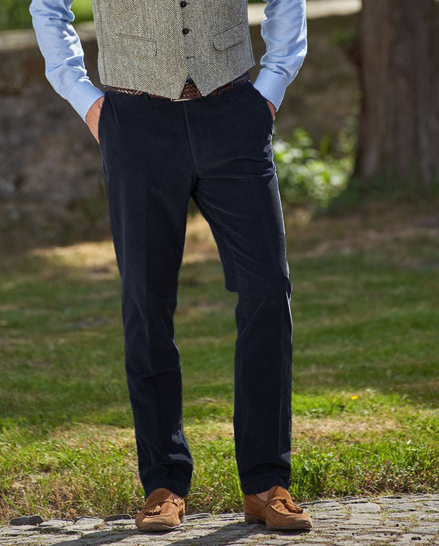 Herren Cordhose "Mr. Bradley" aus Genuacord in navy - Wellington of Bilmore
