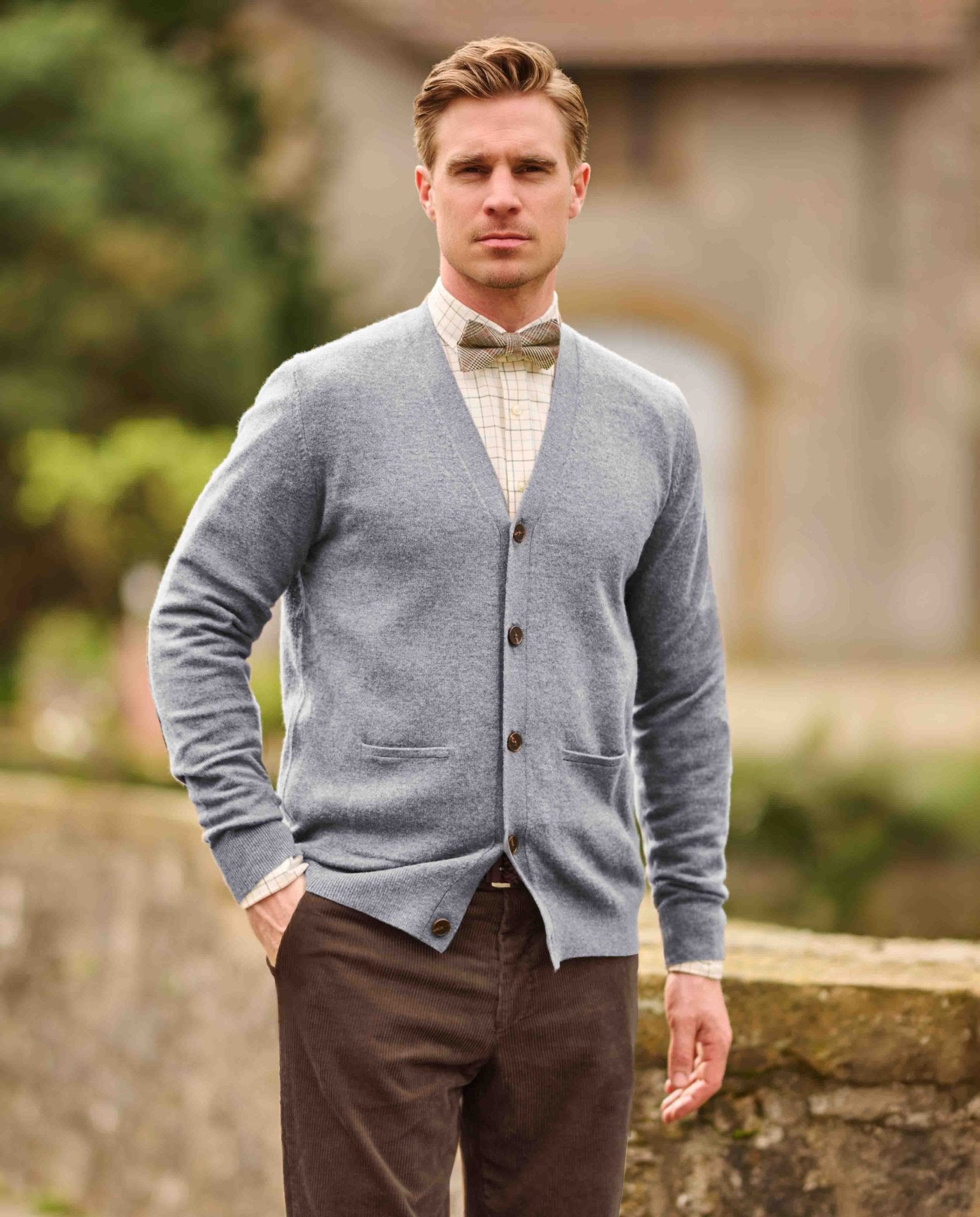 Herren Merino - Strickjacke ''The Cardigan'' in cloud grey - Wellington of Bilmore