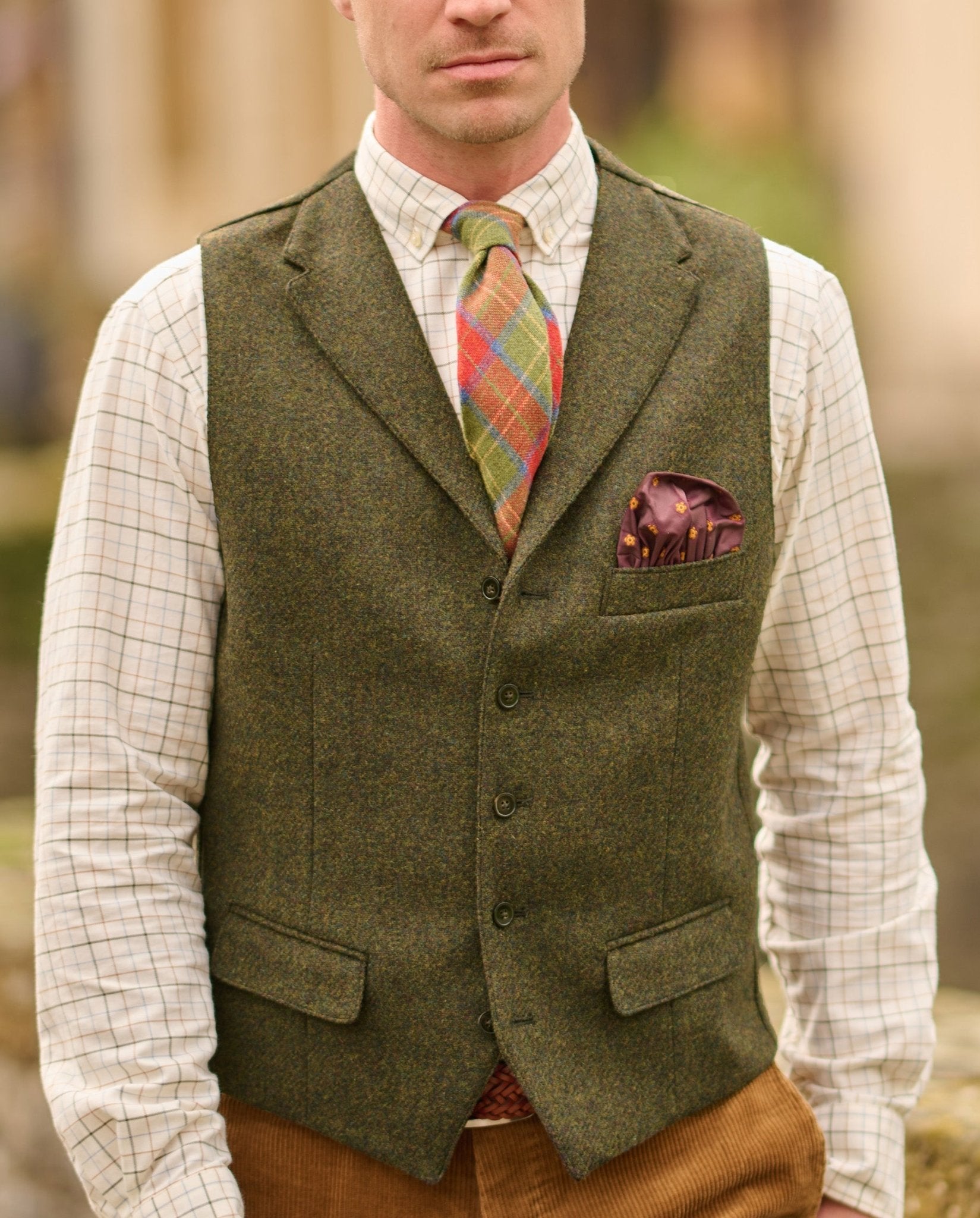 Herren Tweed Weste "Wales" in dark green melange - Wellington of Bilmore