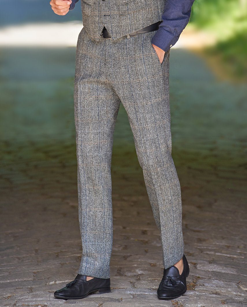 Herrenhose "Mr. Miller" aus Harris Tweed in grey herringbone - Wellington of Bilmore