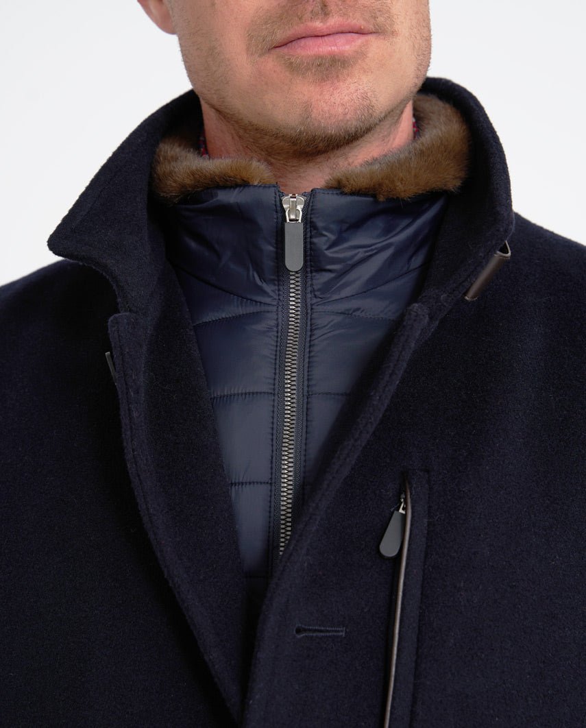 Herrenmantel ''Lucas'' mit Westeneinsatz in navy aus Woll-Kaschmirmix - Wellington of Bilmore