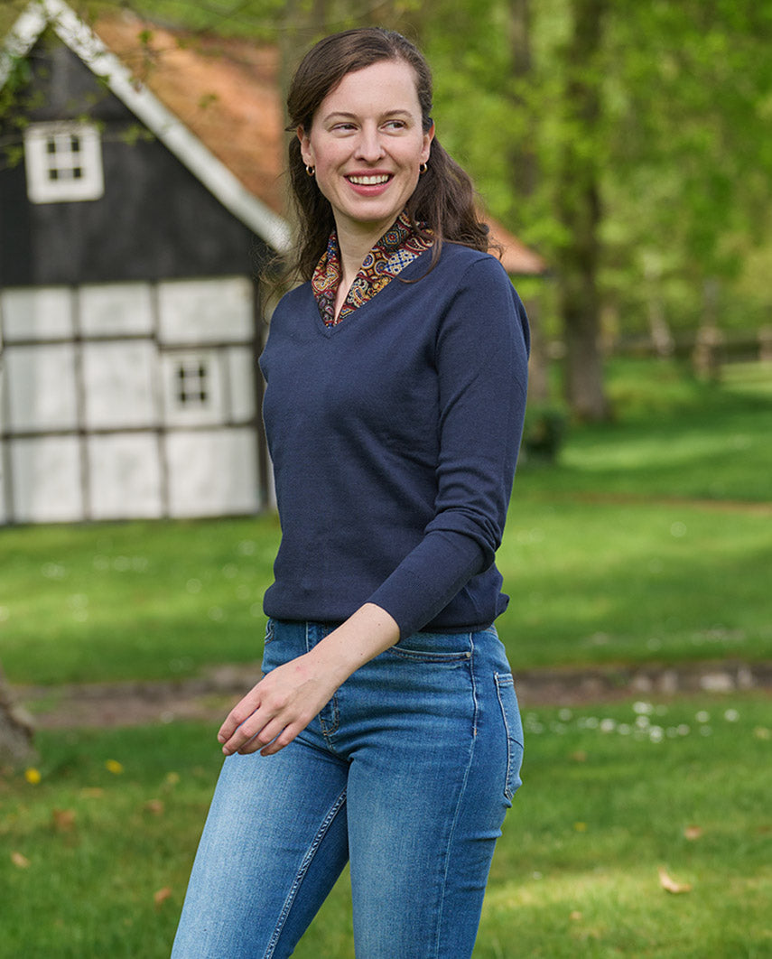 Damen Strickpullover ”Jane” mit V-Ausschnitt in navy