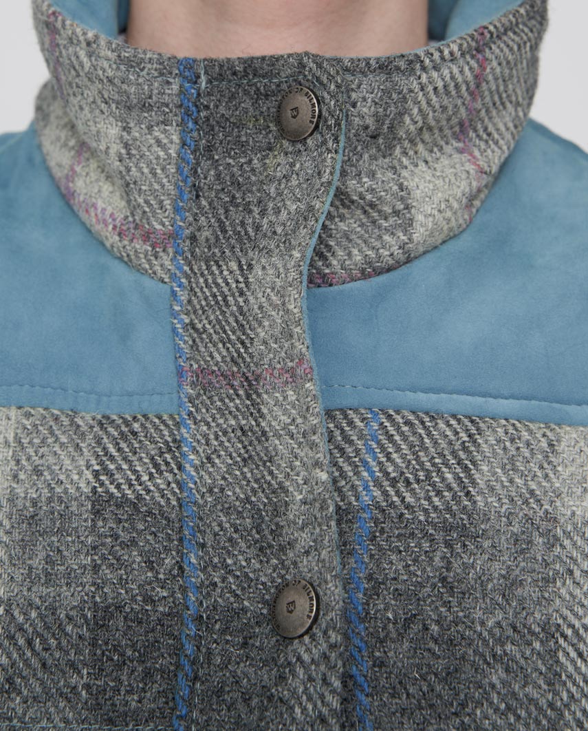 Damen-Steppweste „Lisa“ aus Harris Tweed mit Nappalederbesatz | Queen Check