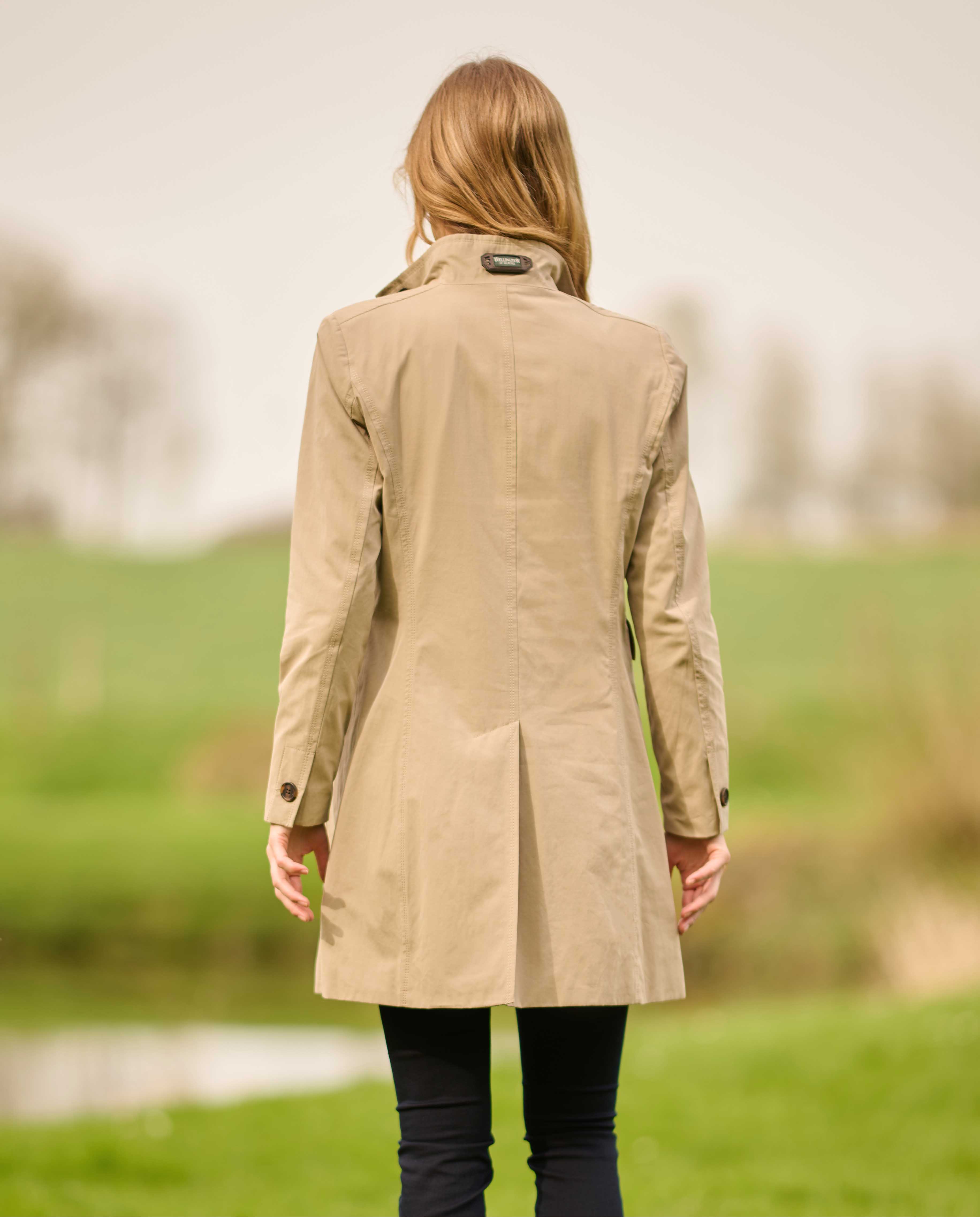 Ladies short coat ''Victoria'' in beige