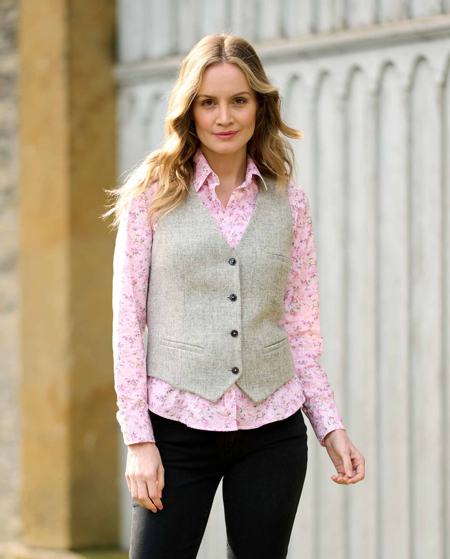 Harris Tweed waistcoat ''Lea'' in light gray