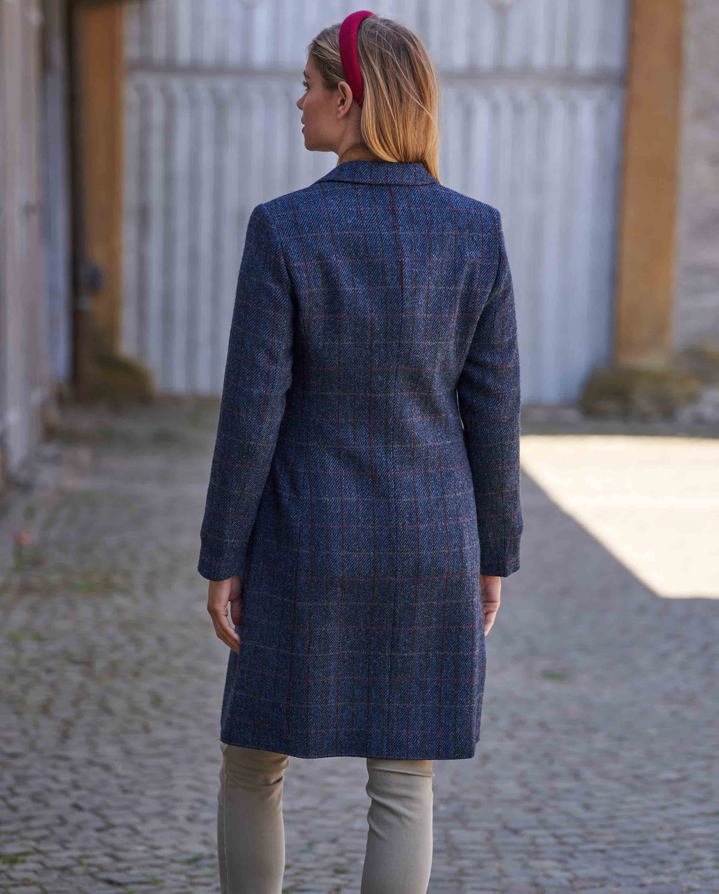 Harris Tweed Damenmantel '' Emilia'' in Scottish Blue