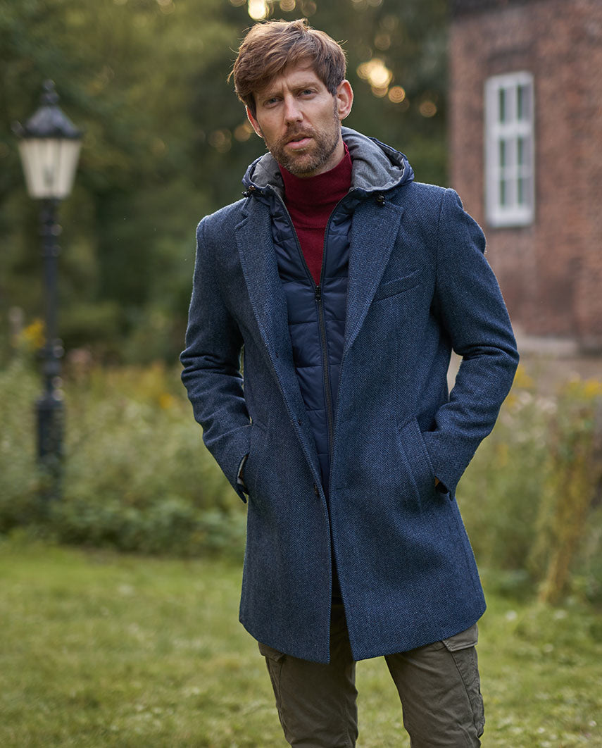 Men’s short coat “Flynston” with vest insert in blue herringbone