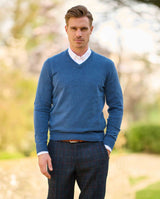 Herren Strickpullover "Jack" in denim blue mit Harris Tweed Applikationen