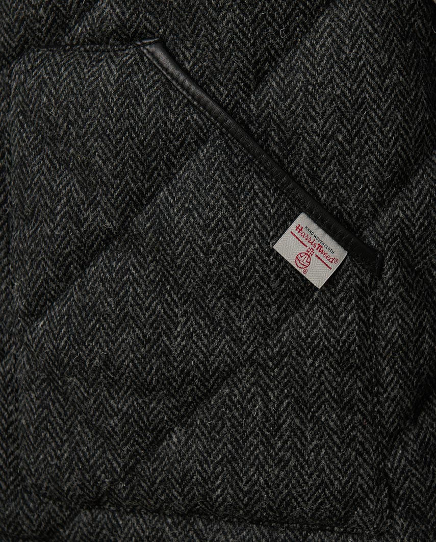 Harris Tweed Steppweste Herren – Levi Vest in Anthra Herringbone