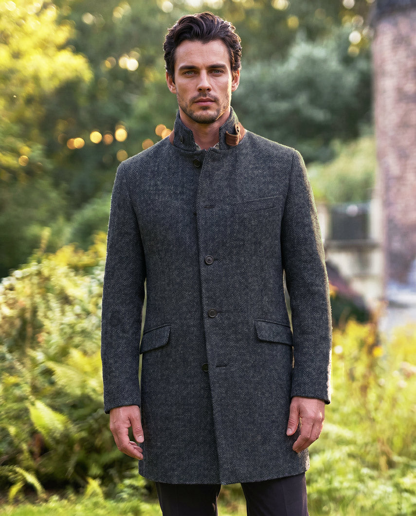 Harris Tweed Herrenmantel „Southhampton“ – Seastone Navy Herringbone