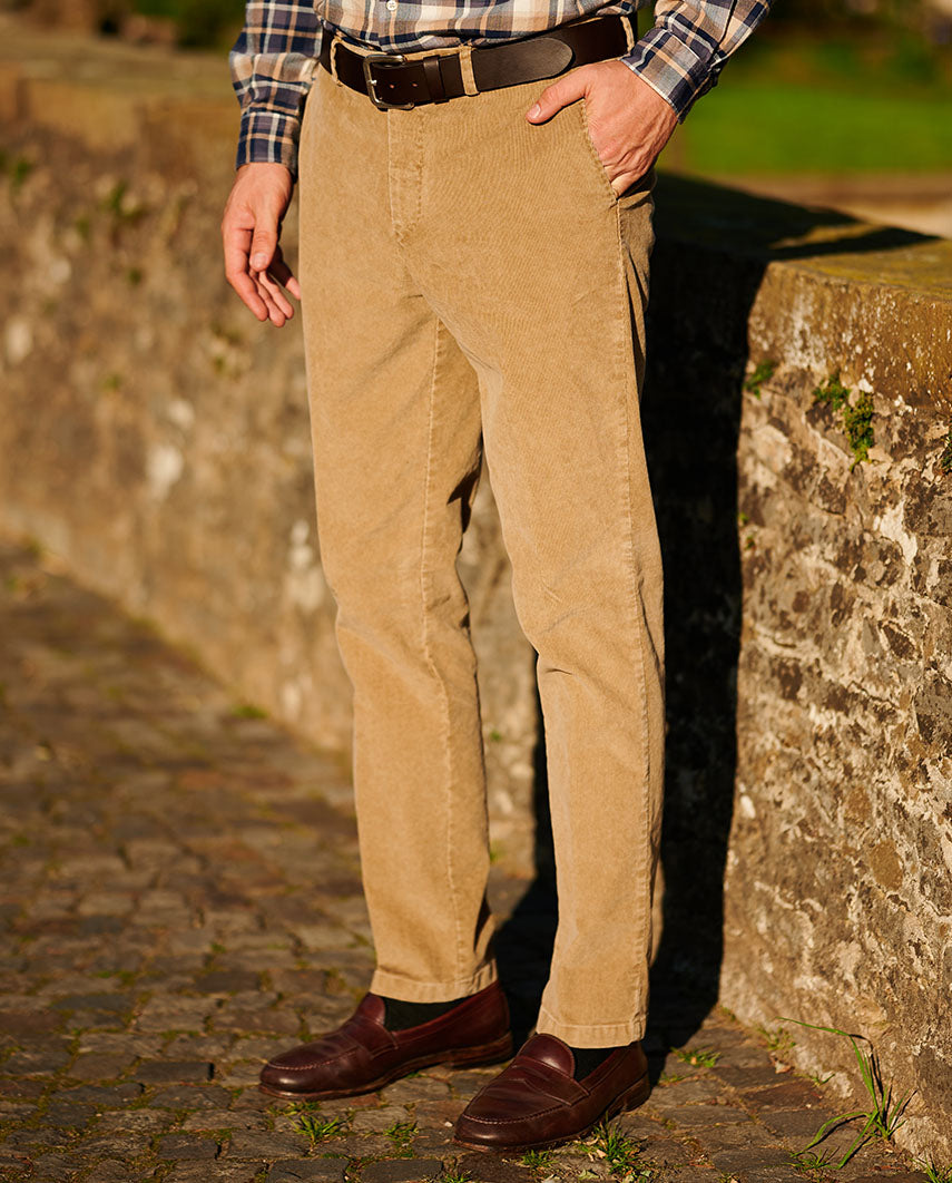 Herren Cordhose ”Mr. Bradley” mit höchstem Tragekomfort in beige