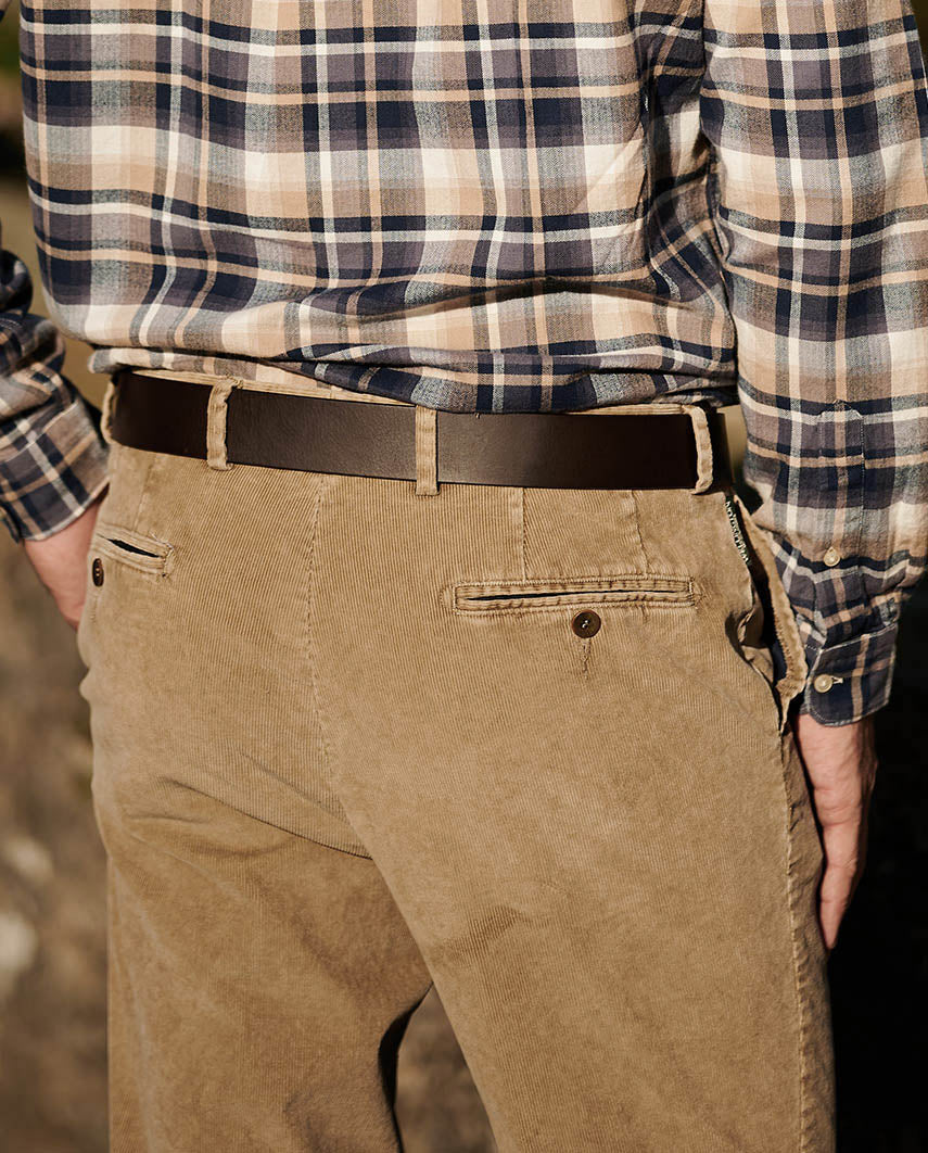 Herren Cordhose ''Mr. Bradley'' aus Genuacord in beige