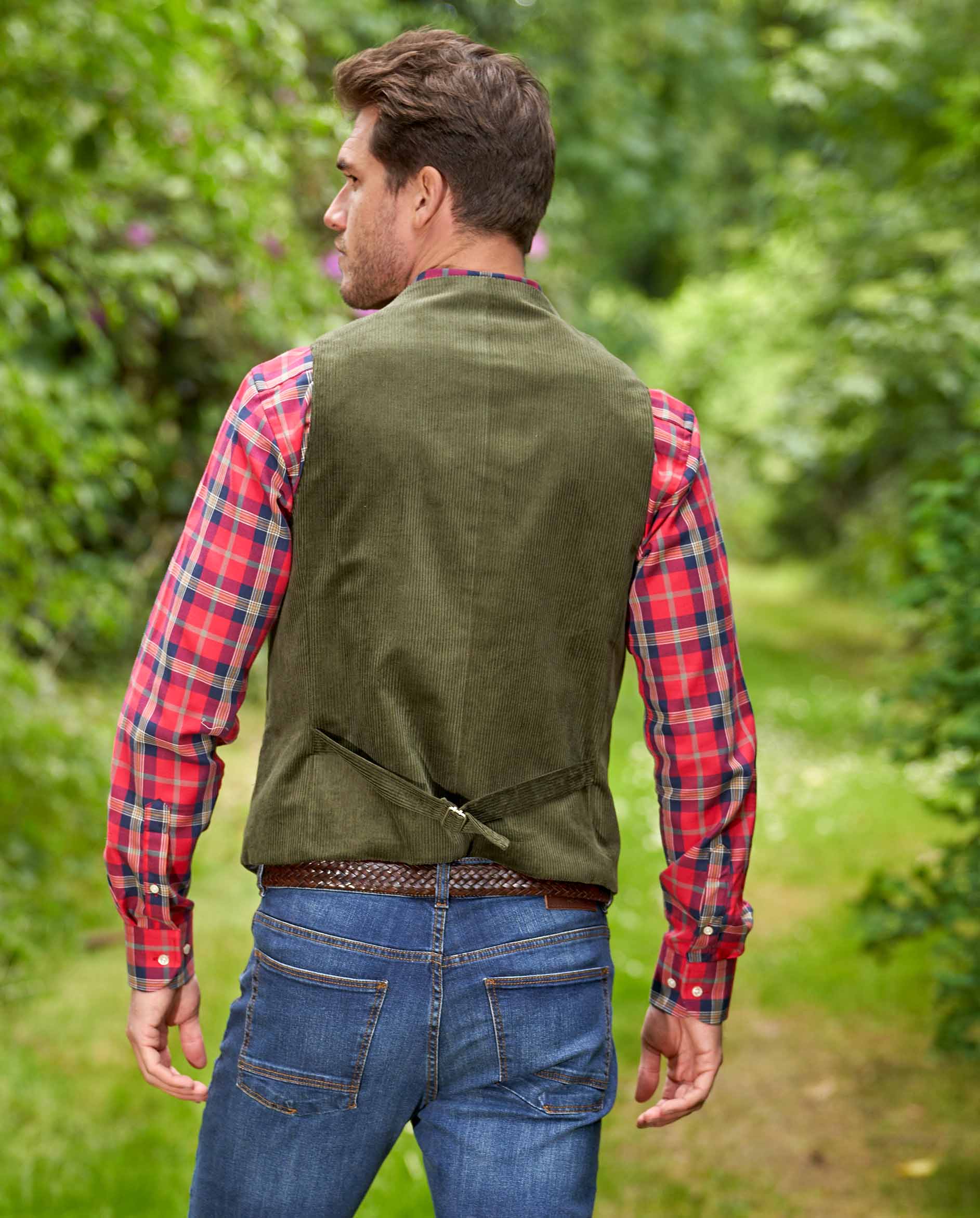 Herren Cord Weste "Wales" in moss green