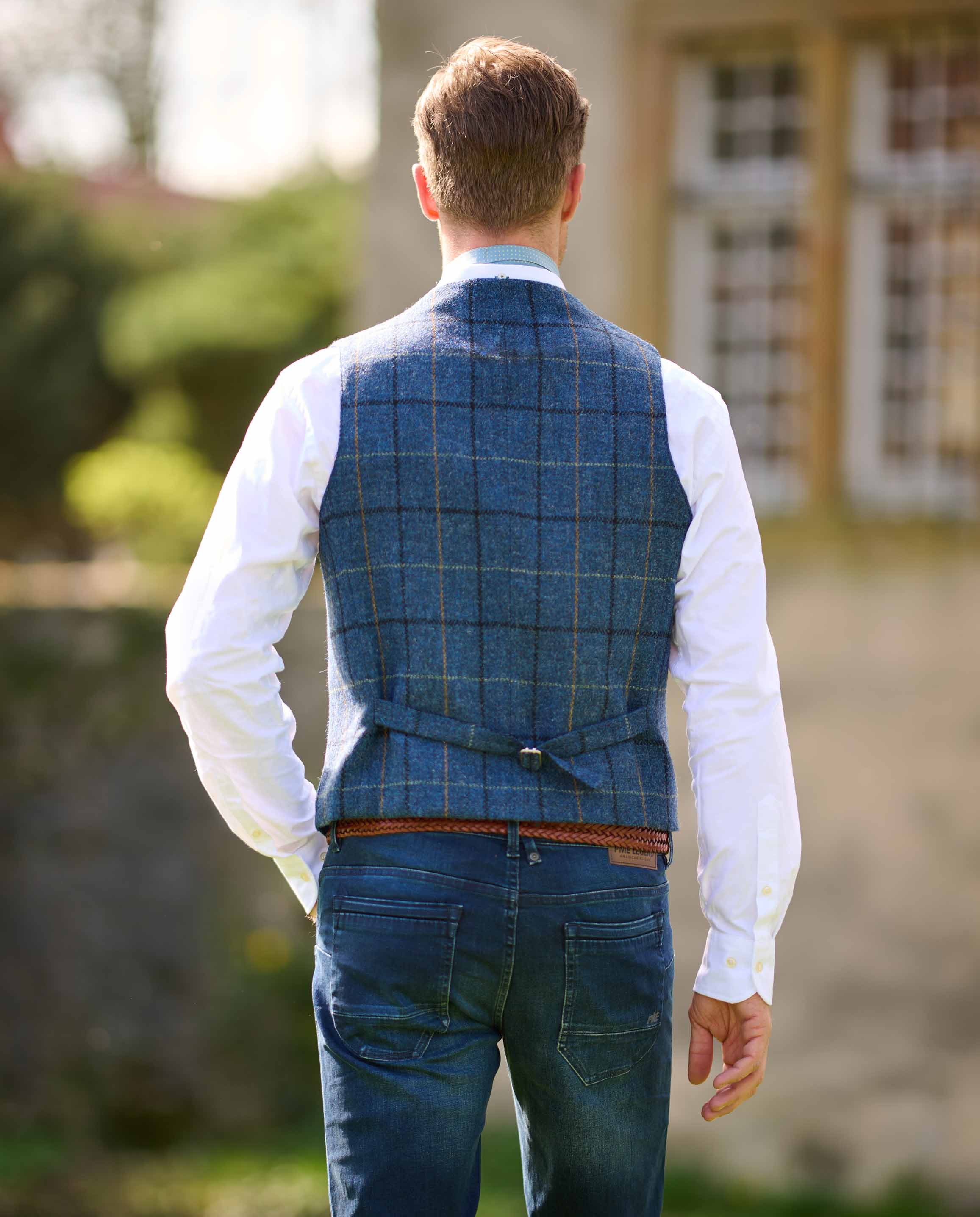 Harris Tweed Weste ''Wales'' in blue overcheck