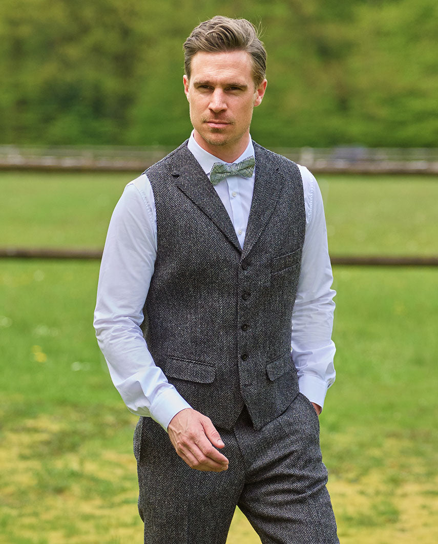 Harris Tweed Weste ''Wales'' in anthra Herringbone