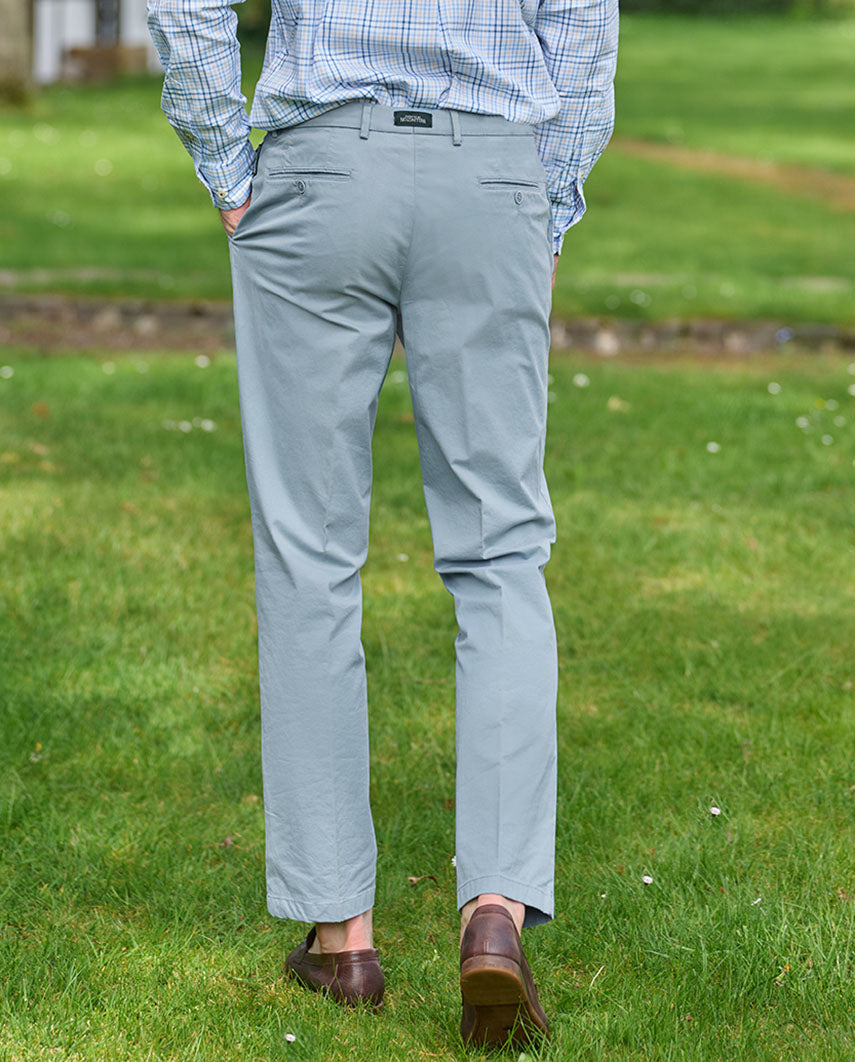 Feine Herren Chino ” Mr. Jones” in light blue