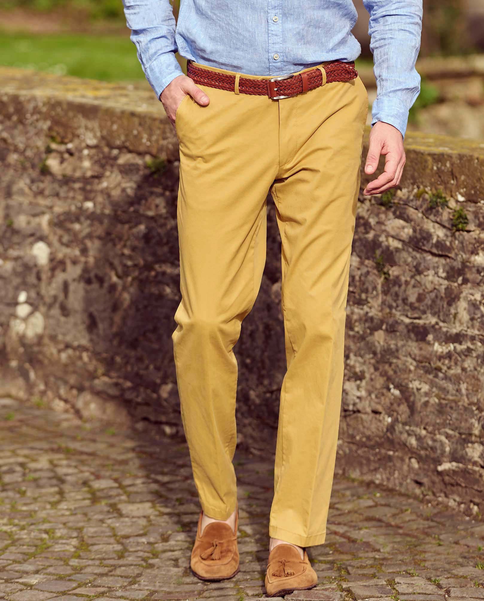 Feine Herren Chino ” Mr. Jones” in dark yellow