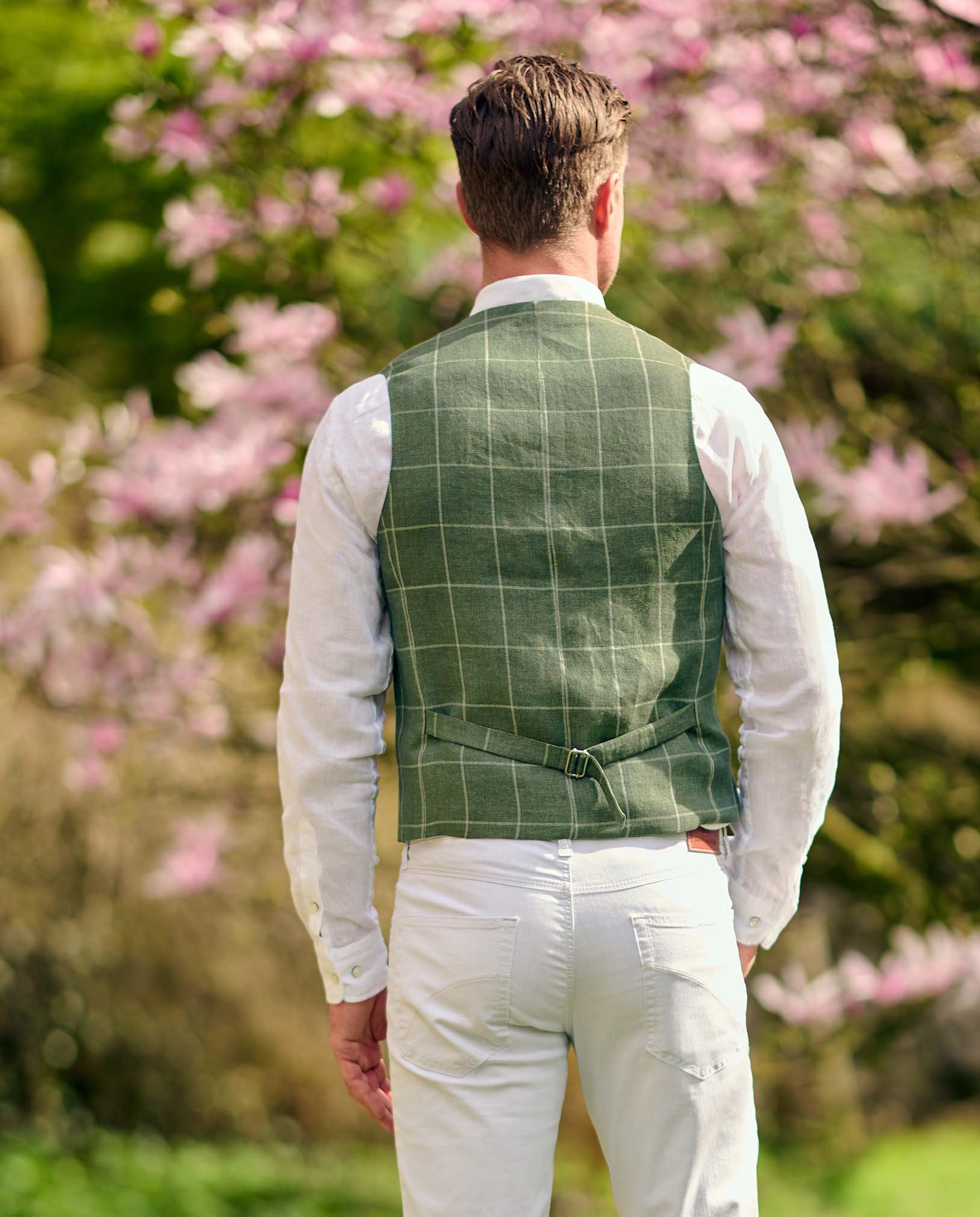 noble men's linen vest ''Wales'' in green window check