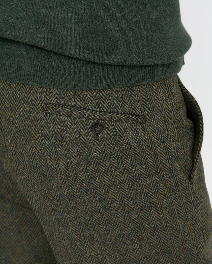 Harris Tweed Hose ''Mr. Miller " in green Island Herringbone