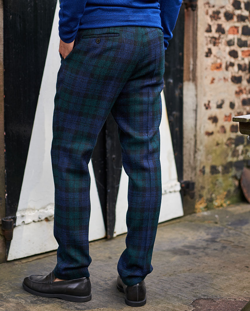 Mr. Miller – Harris Tweed Hose in Blackwatch