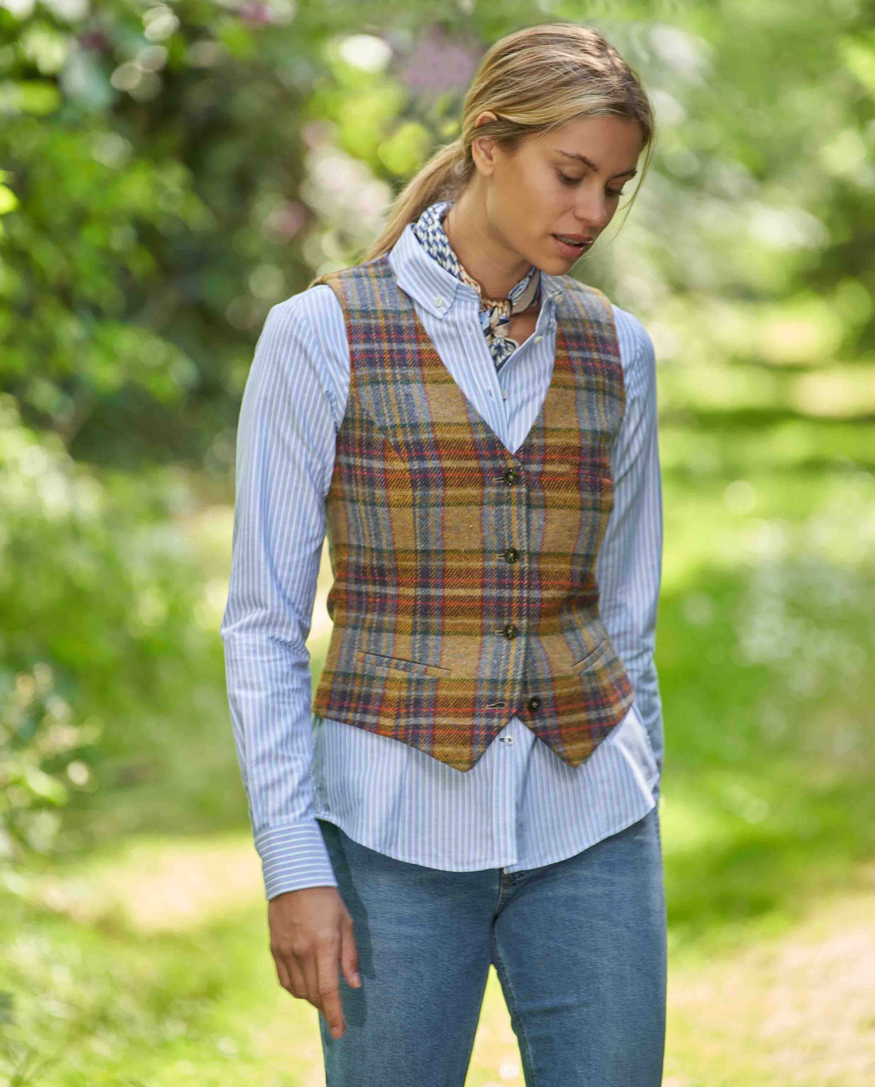 Magee Tweed Weste ''Lea'' in Multicolor Check