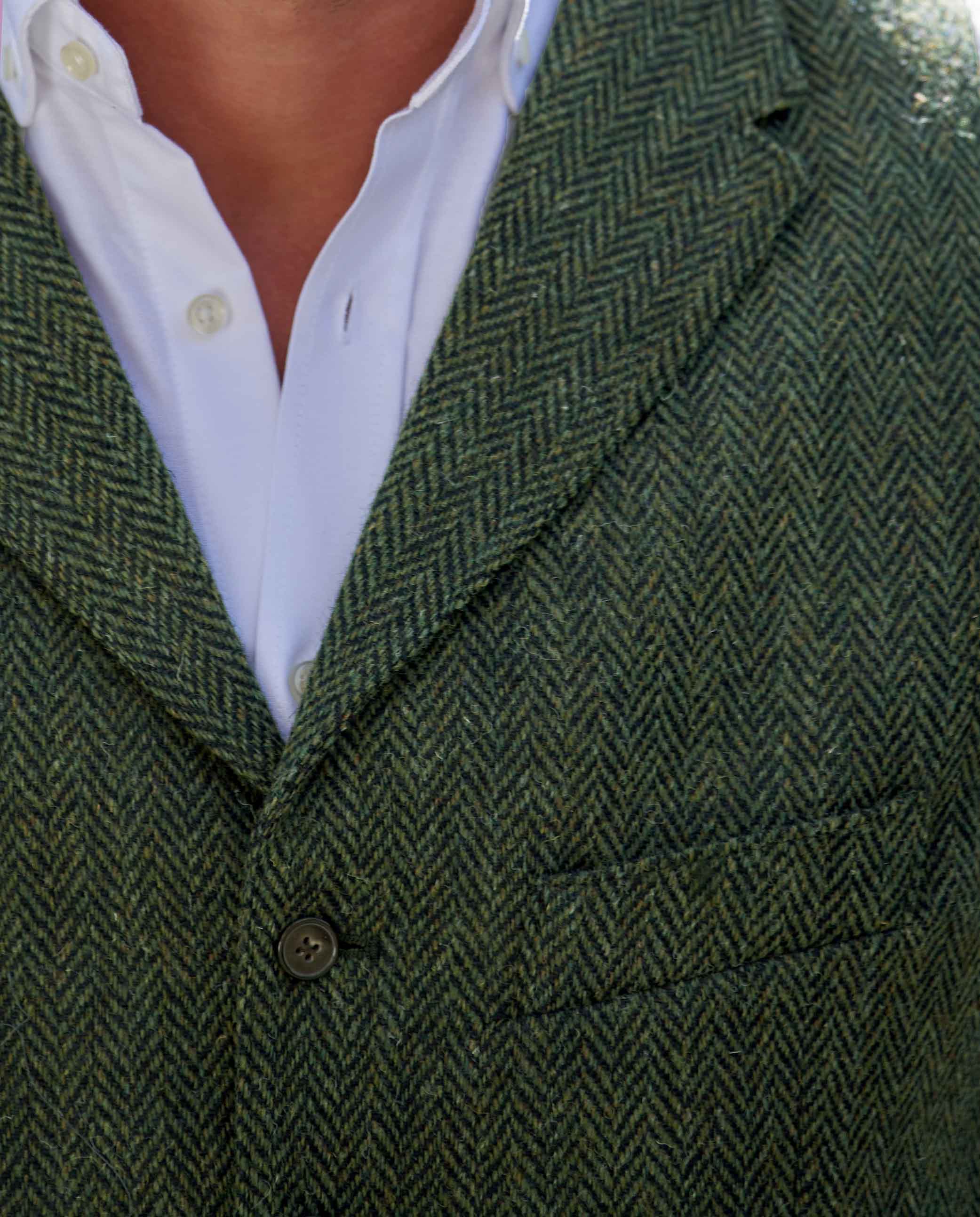Harris Tweed waistcoat ''Wales'' in green island herringbone