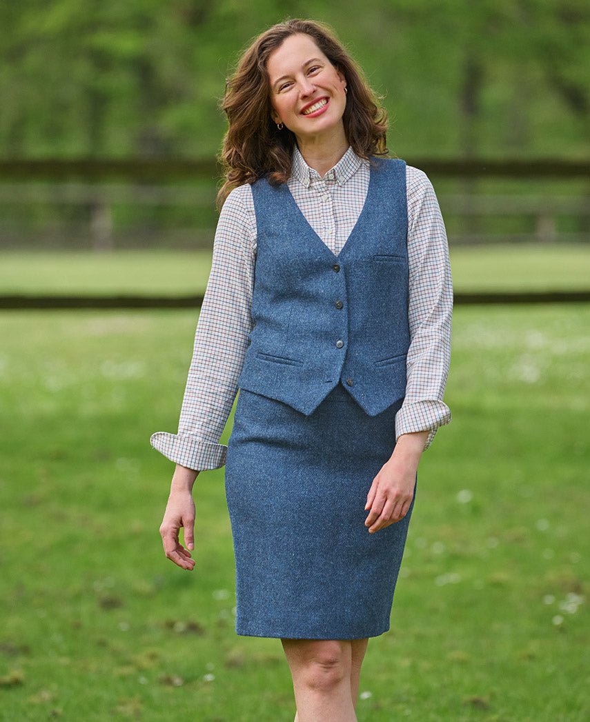 Bleistiftrock aus Harris Tweed in blue Shadow - Wellington of Bilmore