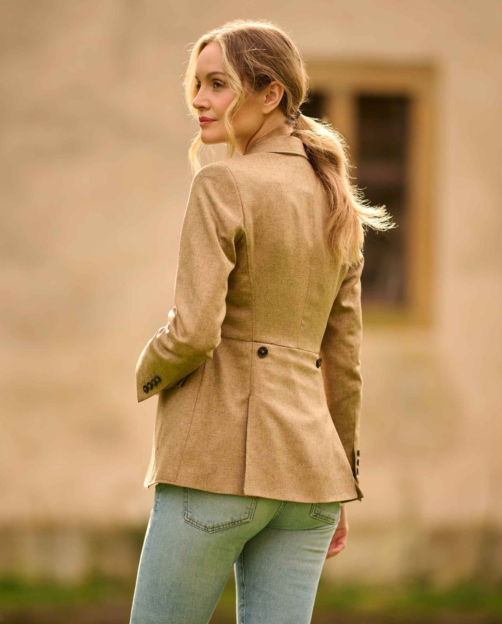 Damen Seidenblazer ''Carola'' in sand - Wellington of Bilmore