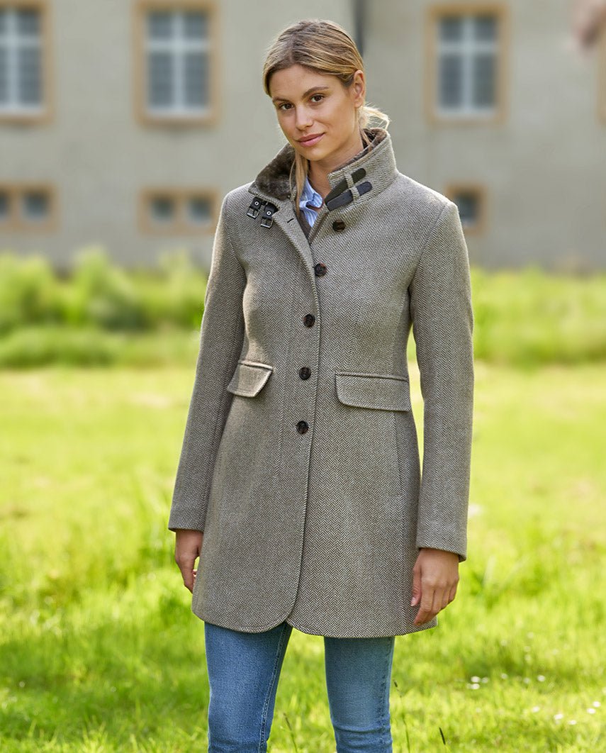 Damen Tweedmantel ''Paula'' in hazel herringbone - Wellington of Bilmore