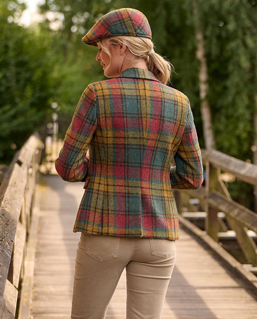 Harris Tweed Blazer ''Ami'' in colorful Tartan - Wellington of Bilmore