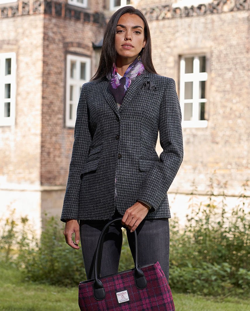 Harris Tweed Blazer ''Carola'' in black Houndstooth - Wellington of Bilmore