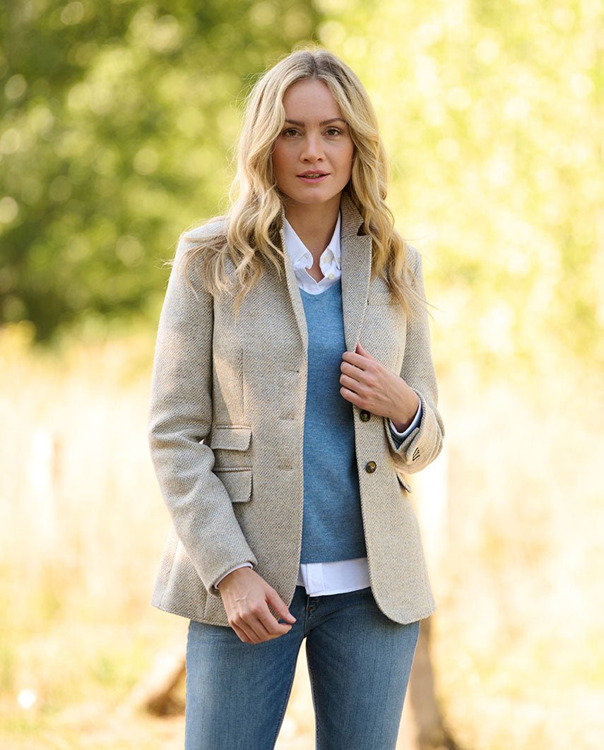 Harris Tweed Blazer ''Carola'' in cream Tweed - Wellington of Bilmore
