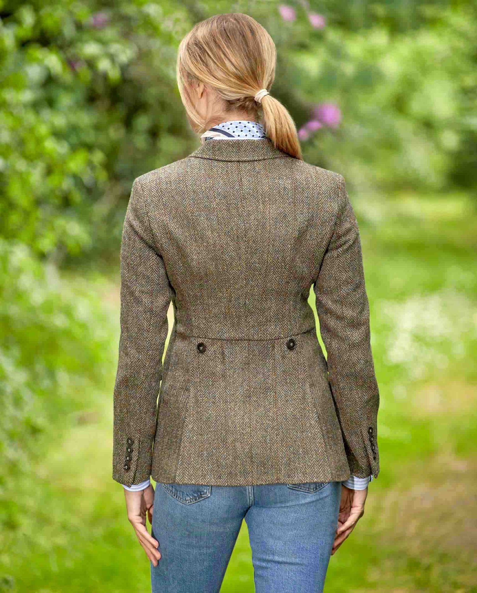 Harris Tweed Blazer ''Carola'' in evergreen - Wellington of Bilmore