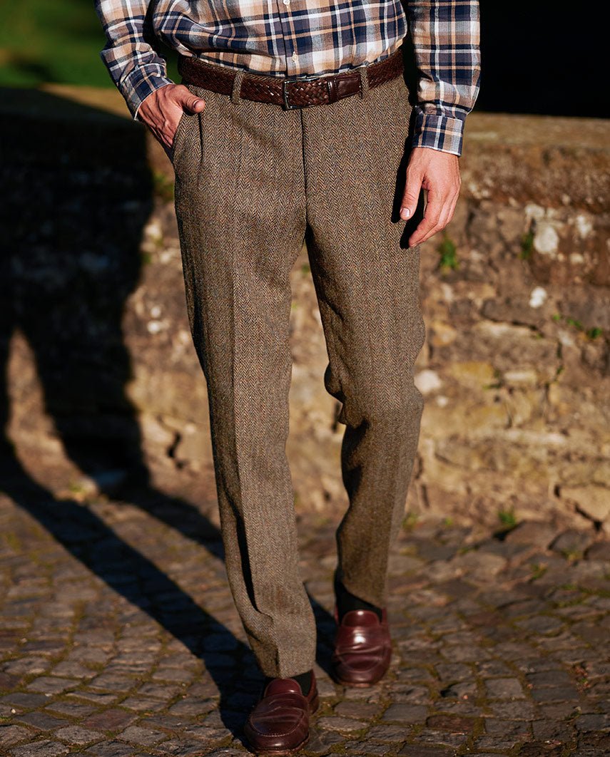 Harris Tweed Hose "Mr. Miller" in evergreen - Wellington of Bilmore