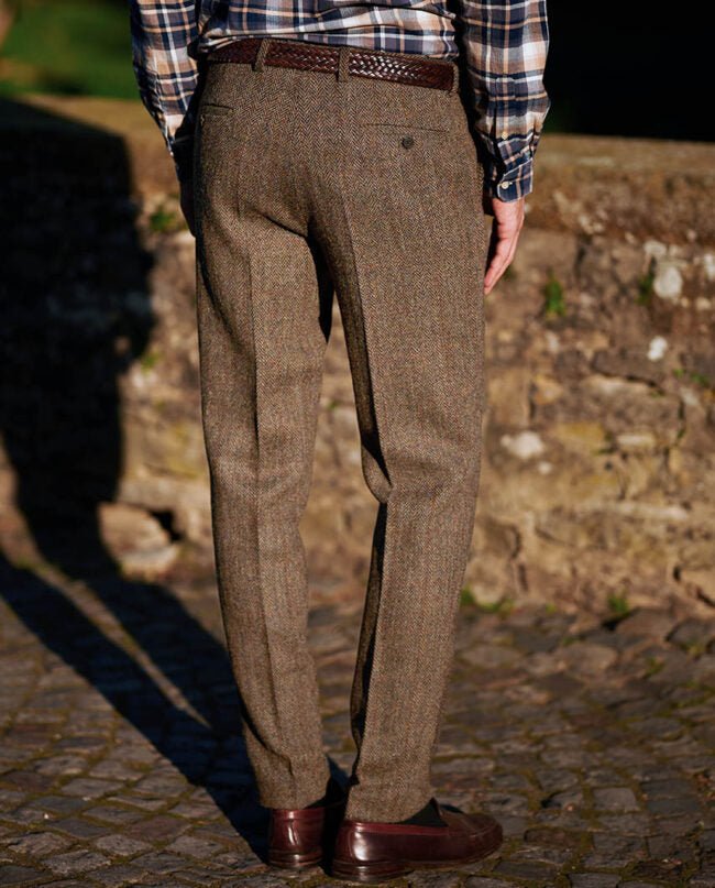 Harris Tweed Hose "Mr. Miller" in evergreen - Wellington of Bilmore
