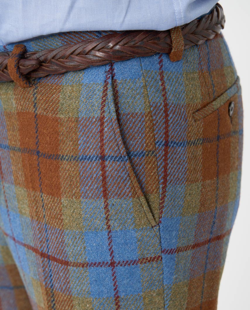 Harris Tweed Hose ''Mr. Miller " in Gold Tartan - Wellington of Bilmore